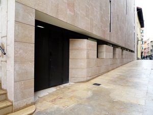Acceso semisótano