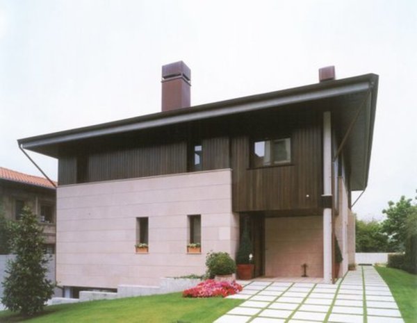 VIVIENDA UNIFAMILIAR EN C/ GALIANA, AVILÉS.