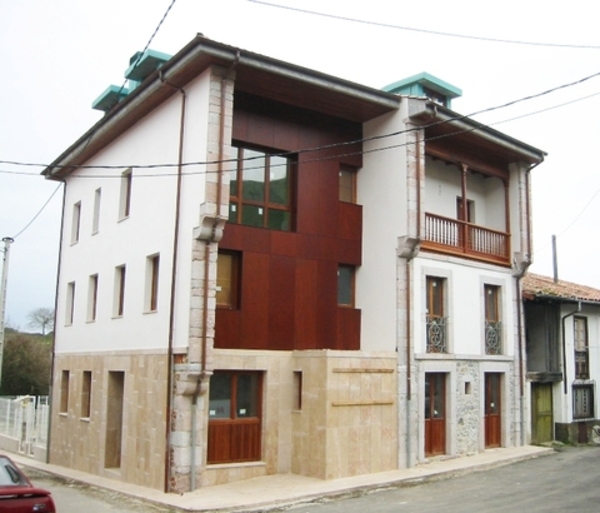 REHABILITACIÓN DE EDIFICIO PARA 7 APARTAMENTOS EN CUÉ, LLANES
